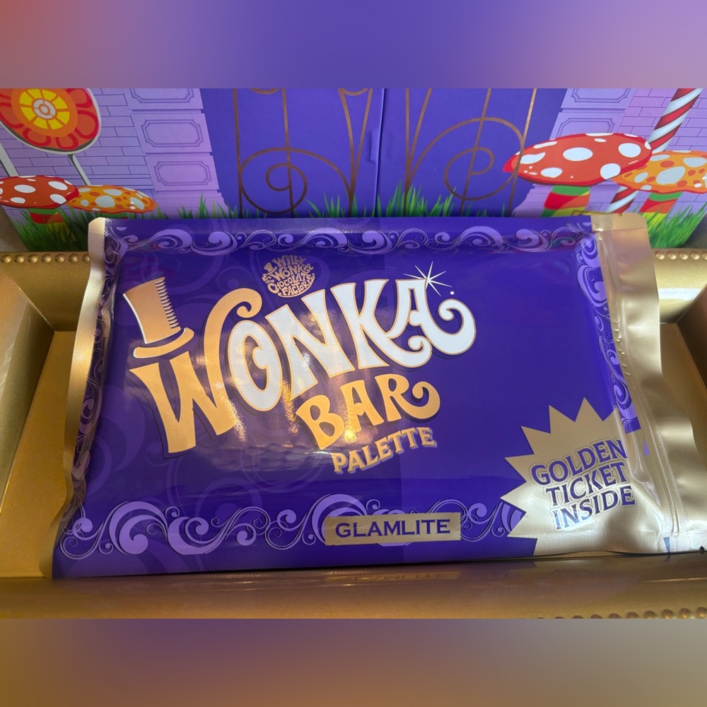 Glamlite x Willy Wonka Chocolate Factory Palette - Picture 3 of 5